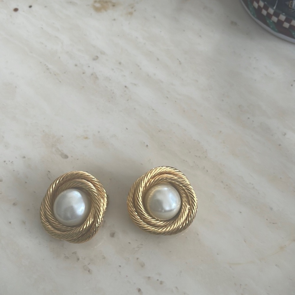 Vintage Round Chanel Gold Earrings